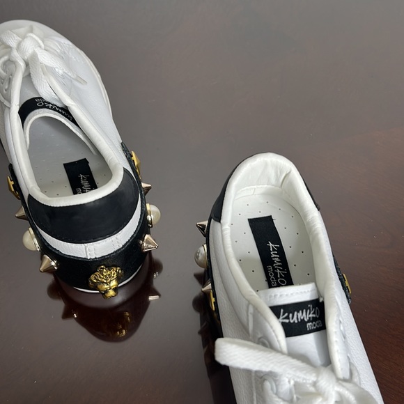 Monarchy lion studded sneakers - Picture 7 of 7